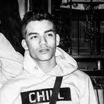 Thomas Leonelli's Instagram, Twitter & Facebook