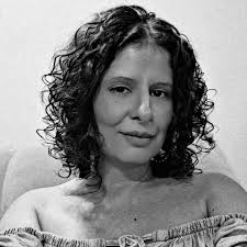 NOVA FILA DE PIADAS DO MEU GRUPO: 4 AMIGOS :) assiste ai e me respeita como  ser humano 😂