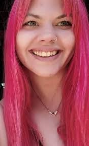 Jane Bailes's Instagram, Twitter & Facebook