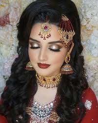 Indian Pakistani Bridal Hair And Makeup Inspiration From Magnifiedbeauty On Instagr Indian Bridal Makeup Pakistani Bridal Makeup Hairstyles Bridal Makeup Looks