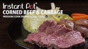 Put the onion, thyme, garlic, pickling spice, brisket and 6 cups water into an instant pot®. Instant Pot Corned Beef And Cabbage Tested By Amy Jacky Youtube