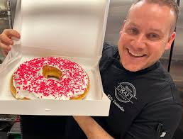 Which donut shop has cronuts?