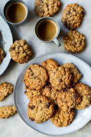 Jamie Oliver S Oat And Raisin Cookies Juls Kitchen Recipe In 2020 Oat And Raisin Cookies Raisin Cookies Raisin Cookie Recipe