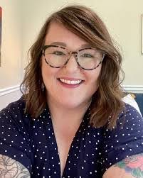 Sarah Nitz's Instagram, Twitter & Facebook