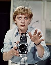 Compare west frisian opblaze (to blow up, inflate), dutch opblazen (to blow up, inflate), german aufblähen and aufblasen (to blow up, inflate. Why Blow Up Is Still The Ultimate Fashion Film David Hemmings Michelangelo Antonioni Fashion Film