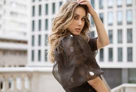 Ida nowakowska was born on december 7, 1990 in warsaw, mazowieckie, poland. Ida Nowakowska Zmienila Fryzure Jak Prezentuje Sie Z Grzywka Obcas Pl