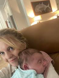 Nothing better than a clean snuggly baby and all that warmth and yummy  smells. ♥️♥️♥️♥️♥️♥️🌸♥️♥️♥️♥️♥️♥️