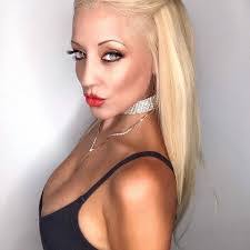 Carolina Marquez's Instagram, Twitter & Facebook