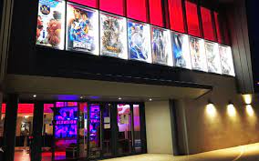 Te donner les bonnes adresses et tous les bons plans de la ville. Kino Le Grand Palace