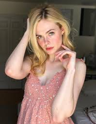 sydney sweeney hot photos - SeaArt Al - Gerador gratuito de arte Al