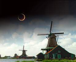 Zonsverduistering 10 juni 2021 10 juni 2021 plantster in de vrije natuur , levensmotto vanmorgen op donderdag 10 juni 2021 was er gedeeltelijk een zonsverduistering de maan kwam voor de zon, 't had er iets van weg alsof zij een hap van de zon nam het was wat je eruit haalde groet plantster Zonsverduistering 10 Juni 2021 In Nederland