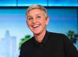 I'm a comedian, an animal lover and a talk show host. Ellen Degeneres Will End Her Talk Show In 2022 Report Says Nj Com