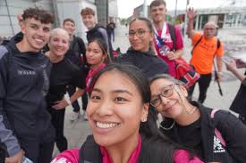 WORLDS DAY 1 COMPLETE🎉 WE ARE SO PROUD OF YOU ALL🫶🏻 We couldn't have  asked for anything more, you left it all