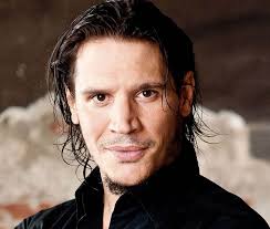 Because of charlie's felonies, grace is bruza's titular manager. Sergio Peris Mencheta The Ark Of Grace