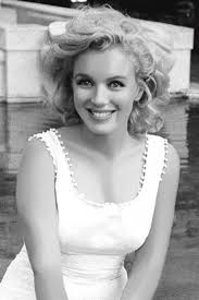 Popsugar has affiliate and advertising partnerships so we get revenue from sharing this content and from your purchase. Marilyn Monroe Hair How To Get Her Iconic Hairstyle Iles Formula
