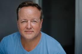 Robert Skanes's Instagram, Twitter & Facebook