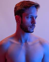 Eduardo Bustillo's Instagram, Twitter & Facebook