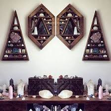 Whether it be bookshelves, wall shelves, bathroom shelves, kitchen. Stoneviolet Crystal And Mineral Curio Sets Von Stoneandviolet Diy Geometric Shelves Wooden Triangle Shelf Diamonds Crystal Shelves Rock Bedroom Meditation Room