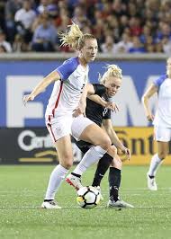 Kristen mewis height in cm: Sam Mewis Height Weight Age Spouse Family Facts Biography