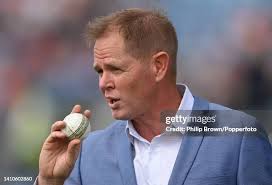 53 Headingley Shaun Pollock Photos & High Res Pictures