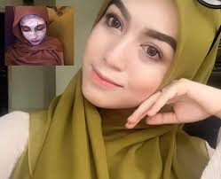 Metode bleaching adalah cara memutihkan kulit tubuh dengan cara menggunakan berbagai macam bahan kimia seperti vitamin c, peroksida, amonia, hidrokuinon, dan merkuri. Amalkan Macam Pakai Bedak Sejuk Setiap Hari Rahsia Wanita Ni Miliki Kulit Putih Mulus Keluarga