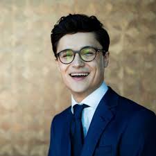 Dennis van Aarssen boeken doe je online bij Partybookers