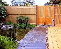 They are easy to attach to each other with wooden fence posts and specially developed. 34 Brilliant Ideas For An Attractive Bamboo Garden Fence