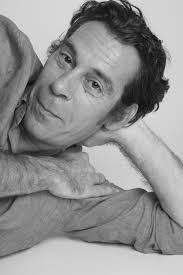 Biographies des auteurs présents en table ronde le samedi 23 octobre 2021