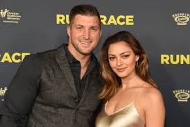 Timothy richard tebow is an american football tight end for the jacksonville jaguars of the national football league and a former profession. Tim Tebow Marries Former Miss Universe In South Africa New York Daily News