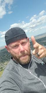 Why do out-of-town visitors litter in Cle Elum area?