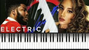 Alina Baraz (feat. Khalid)