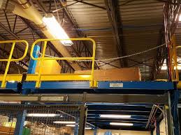 Must be at least 0.25 inches in diameter or 0.25 inches thick. Industrial Removable Safety Railing Prefabricated And Galvanized