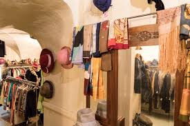 From top brands to local markets, follow us through the streets of florence! Vintage Shopping In Florence A Full On List To Buy Clothes In Florence