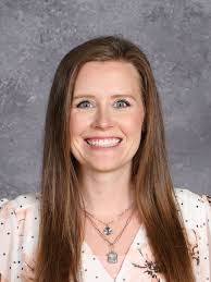 Kristy Willis's Instagram, Twitter & Facebook