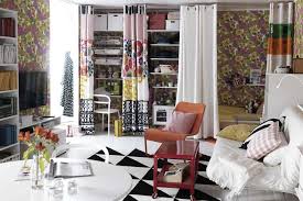 Einrichtungsbeispiele Fur Wohn Und Schlafzimmer In Einem Raum Funktionale Und Stilvolle Ideen Fur Die Einzimmerwohnung Room Furniture Design Furniture Design Living Room Small Apartments