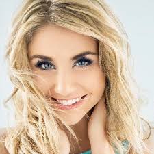 Beatrice egli (born 21 june 1988) is a swiss pop and schlager singer. Beatrice Egli Beatriceegli Twitter