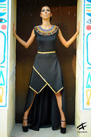 لهن | أزياء هبة نجيب الفرعونية