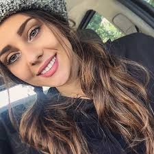 Survivor melis sezer ile ilgili merak edilenler yarışmanın takipçileri tarafından merak ediliyor. Tugce Melis Demir Survivor 2017 Gonulluler Survivor 2017 Hangi Isimler Survivor 2017 Isimler Gokhan Gozukan Fulya Sahi Sac Ve Makyaj Sac Stilleri Guzellik