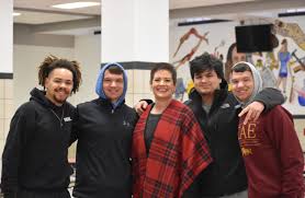 Former Coyote players come to playoff practice