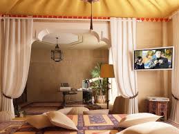 40 Moroccan Bedroom Ideas Themed Bedrooms Decoholic Moroccan Decor Bedroom Moroccan Home Decor Moroccan Style Bedroom