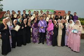Sekolah menengah sains tuanku jaafar (stj). Mohamad Haji Hasan On Twitter Menyampaikan Anugerah Perdana 2017 Kepada Pelajar Dan Guru Sekolah Menengah Sains Tuanku Jaafar Di Dewan Sri Bestari Smstj Kuala Pilah Https T Co Wgvrdfysvp