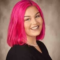 Ashley Schlueter's Instagram, Twitter & Facebook