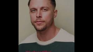 Jason Tiller's Instagram, Twitter & Facebook