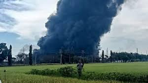 Anggota komisi vi dpr, achmad baidowi mengaku pihaknya prihatin atas insiden ledakan dan kebakaran hebat yang menimpa kilang minyak balongan, indramayu, jawa barat, yang terjadi pada senin dini hari. Jpjsgpufcx2v M
