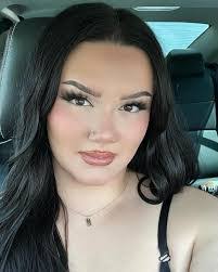 Vanessa Branco's Instagram, Twitter & Facebook