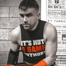 Sean Stark's Instagram, Twitter & Facebook