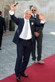 Montalbano's luca zingaretti and katharina bohm. Luca On His Wedding Day Frases De Pensamientos Positivos Frases Pensamientos Pensamientos Positivos