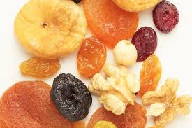 Blog Fruits Frais Secs Seches Et Confits Nos Allies Pour Garder La Forme Toute L Annee