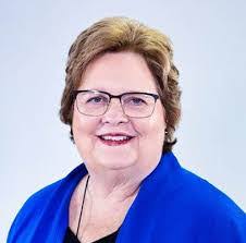 Sheila Greer's Instagram, Twitter & Facebook