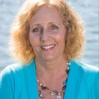 Lauren Perotti's Instagram, Twitter & Facebook